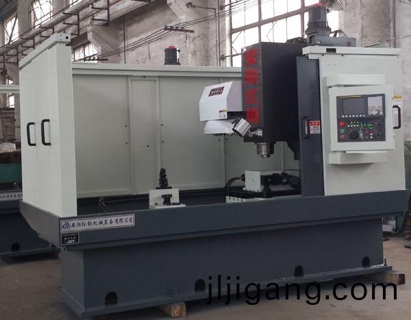 前(qian)軸(zhou)鎖銷(xiao)孔專(zhuan)用(yong)加(jia)工