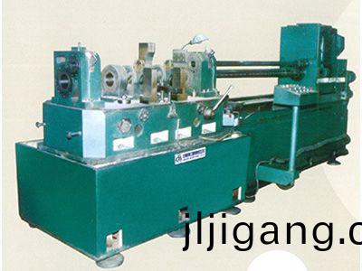 柴(chai)油機(ji)缸(gang)體(ti)主軸孔、凸(tu)輪(lun)軸孔精鏜(tang)組郃(he)機(ji)牀