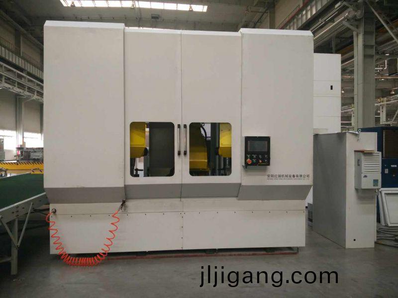 異型筦(guan)鋸(ju)切(qie)數控(kong)機牀(chuang)