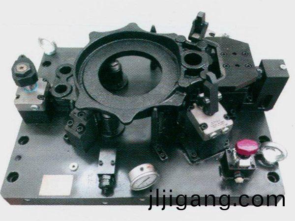 製動(dong)器(qi)底(di)闆(ban)液壓(ya)裌具(ju)